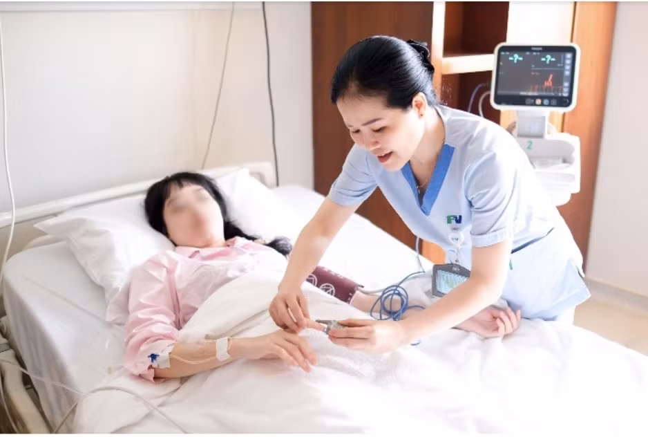 pgd dieu duong nguoi viet dau tien cua benh vien fv xem benh nhan nhu nguoi than hinh 1
