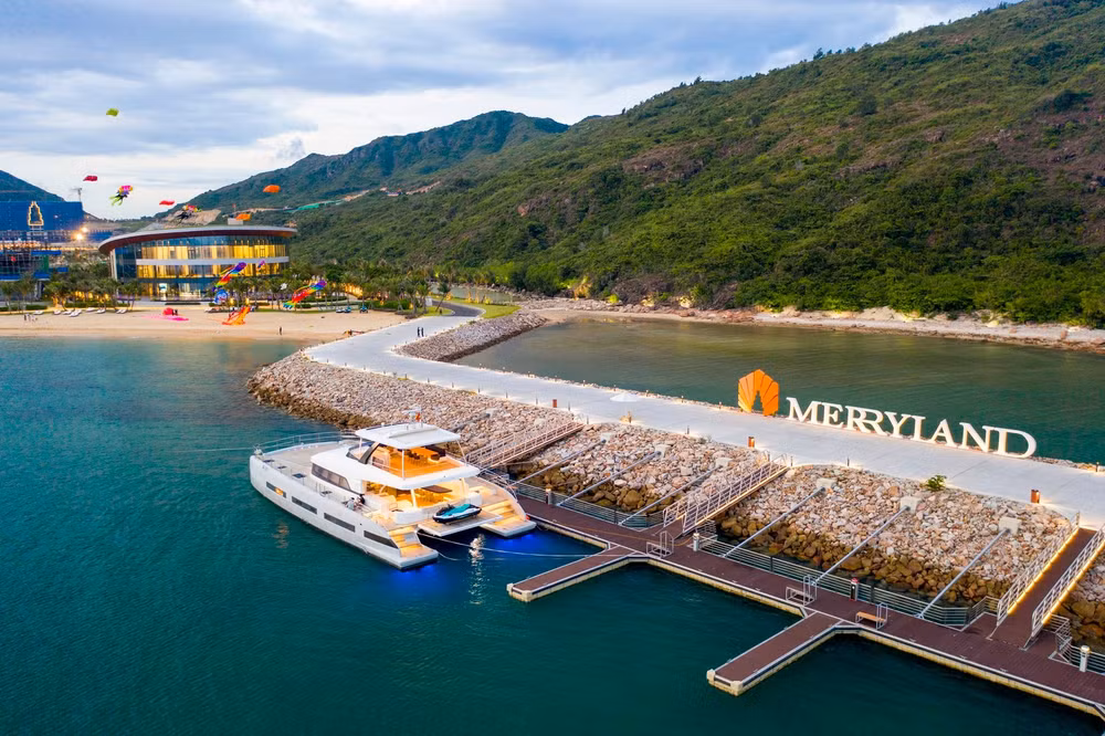 bizhouse canal district trai tim sam uat cua thanh pho bien quy nhon hinh 2