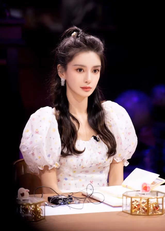 angelababy bi che bai khi dua ra loi khuyen ve tinh yeu hinh 1