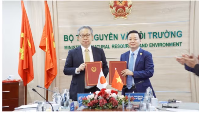 viet nam nhat ban tiep tuc ky ban ghi nho hop tac ve tang truong cac bon thap hinh 1