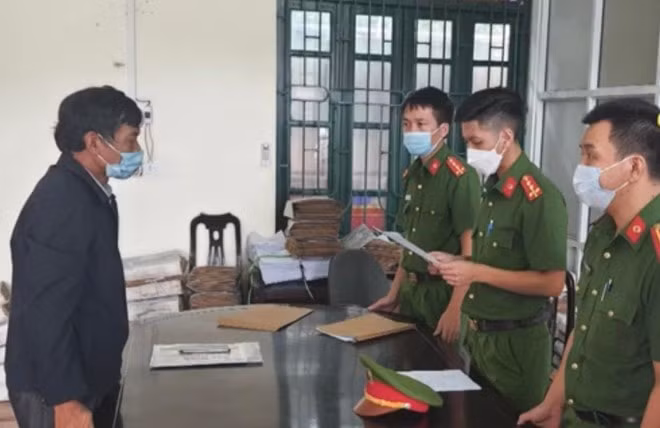 bac ninh loi dung chuc vu quyen han nguyen pho chu tich ubnd huyen yen phong bi khoi to hinh 1