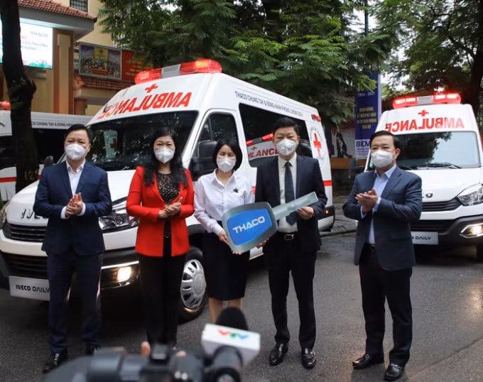 ha noi tiep nhan 30 xe ho tro tiem chung vac xin co dong de phong chong dich hinh 1