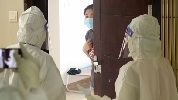 ha noi de xuat treo bien truoc cua nha nguoi ve tu tphcm da nang hinh 1