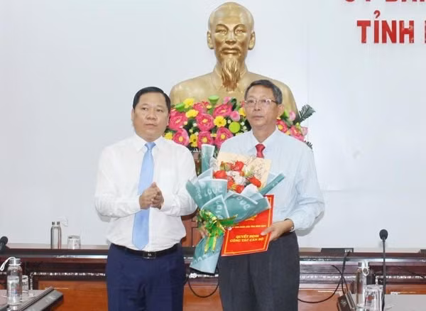 binh dinh co giam doc so du lich moi sau vu giam doc bi ky luat vi choi golf hinh 1
