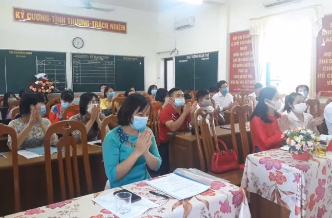 truong thpt nguyen tat thanh quang ninh no luc nang cao chat luong day va hoc hinh 3