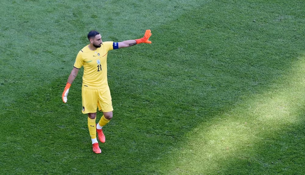 nhung kho khan cua thu thanh gianluigi donnarumma o hien tai hinh 3