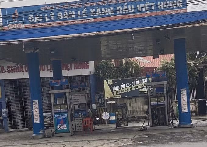 treo bien mat dien mot cua hang xang dau tai hai phong bi phat 10 trieu dong hinh 1