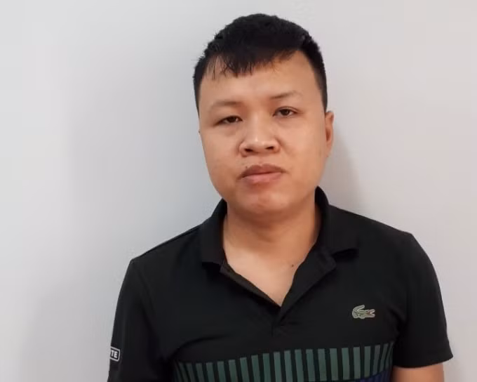 khoi to giam doc doanh nghiep mua ban hoa don trai phep hinh 1