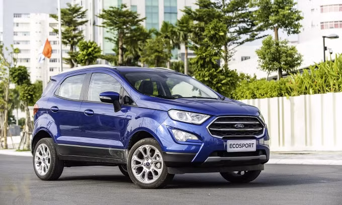 hon 300 xe ford ecosport bi trieu hoi do loi lap thieu linh kien hinh 1