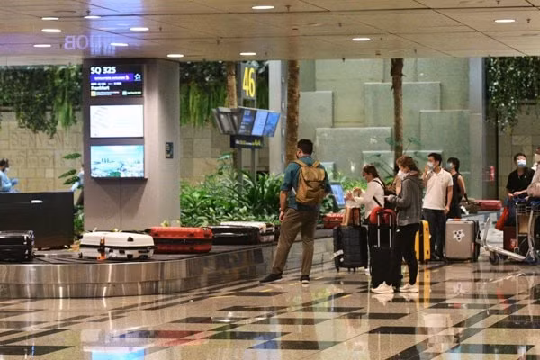 singapore noi long bien phap phong dich covid 19 mo cua duong bien gioi hinh 1