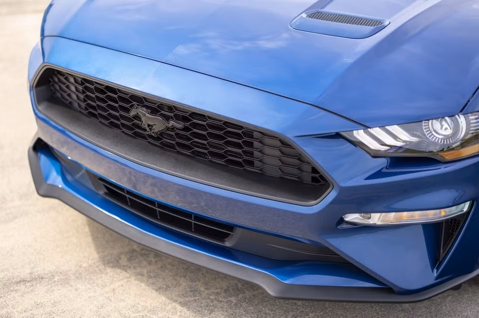 chiem nguong mau xe ford mustang 2022 phien ban california special hinh 2