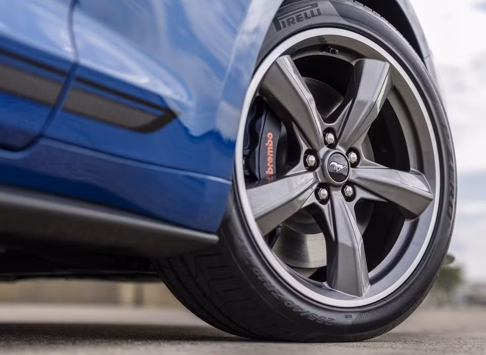 chiem nguong mau xe ford mustang 2022 phien ban california special hinh 20