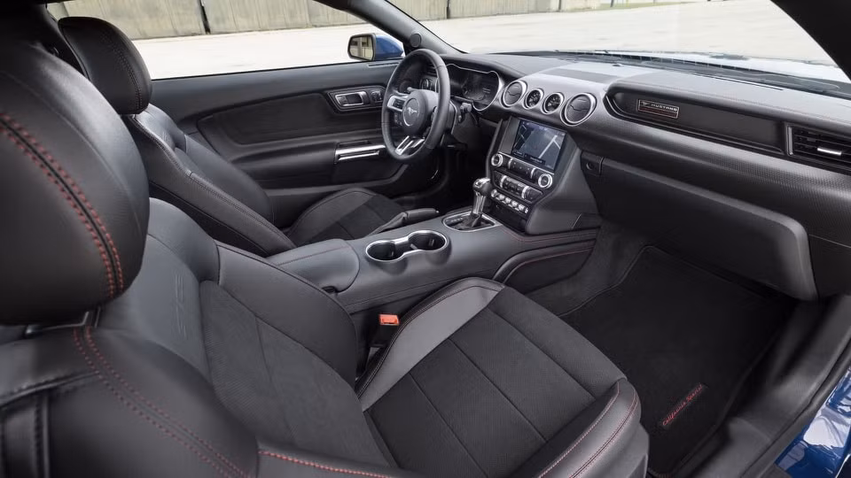 chiem nguong mau xe ford mustang 2022 phien ban california special hinh 16