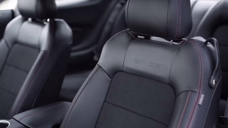 chiem nguong mau xe ford mustang 2022 phien ban california special hinh 18