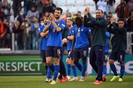 thang thuyet phuc bi italia gianh hang 3 uefa nations league hinh 1