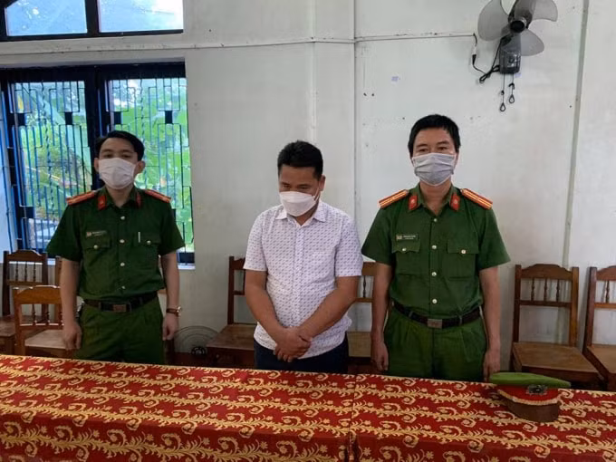 thua thien hue khoi to nhan vien trung tam phat trien quy dat vi lam sai lech ho so hinh 1