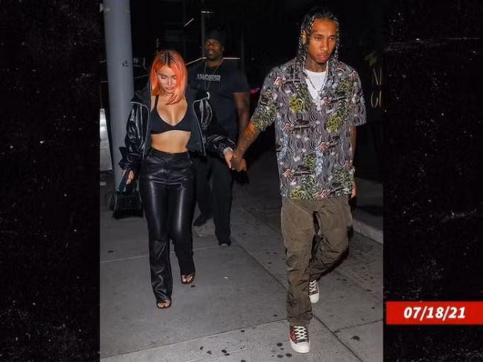 tyga rapper goc viet bi bat vi bao hanh ban gai hinh 2