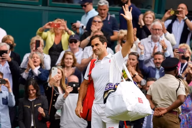 roger federer danh roi vi tri o top 10 atp sau 968 tuan hinh 1