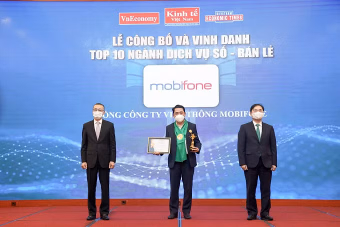 mobifone duoc vinh danh top 10 nganh dich vu so ban le thuong hieu manh viet nam 2020 2021 hinh 2