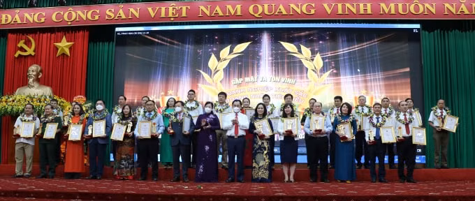 thai nguyen ton vinh 40 doanh nghiep xuat sac doanh nhan tieu bieu hinh 1