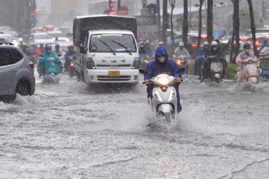 Dự báo thời tiết ngày 8/6: Miền Bắc mưa lớn từ chiều tối, trời chuyển mát