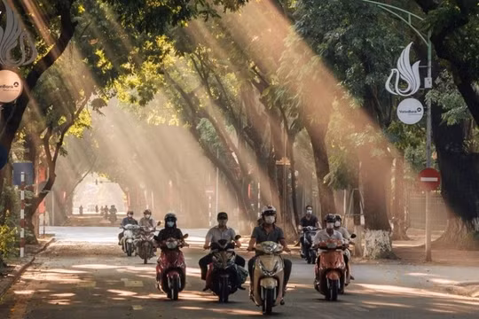 Dự báo thời tiết ngày 15/10: Hà Nội có sương mù nhẹ, ngày nắng