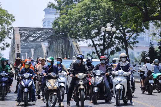 Dự báo thời tiết ngày 25/8: Trung Bộ xuất hiện nắng nóng kéo dài
