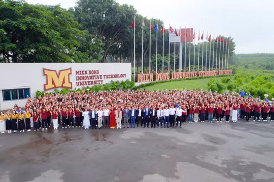 MIT Uni. khai giảng năm học mới, hơn 600 sinh viên và 20 doanh nghiệp/đối tác tham dự 
