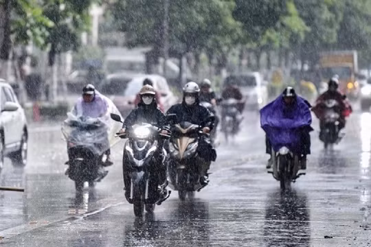 Dự báo thời tiết ngày 19/8: Bắc Bộ, Trung Bộ mưa lớn