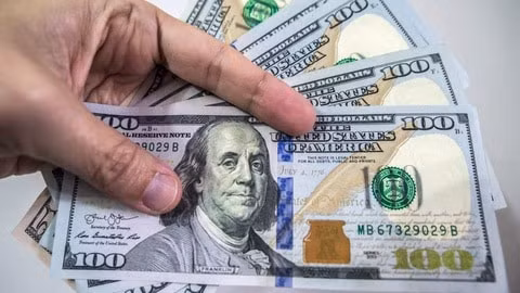 Đồng USD chững lại sau phiên giảm sâu. Ảnh: TL.