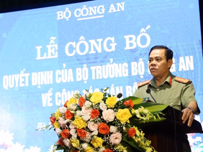 Đại tá Võ Trọng Hải phát biểu tại buổi lễ.