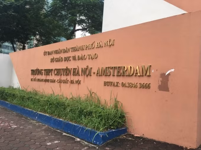 Ý kiến bán trường Ams đang nhận được nhiều ý kiến trái chiều, tuy nhiên cần thiết phải được nghiên cứu một cách có hệ thống không chỉ trường này mà hệ thống các truyền chuyên hiện nay có còn phù hợp (ảnh Trinh Phúc).