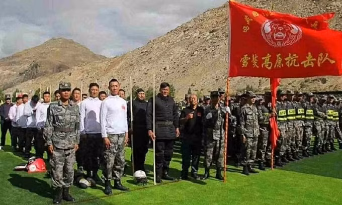 Trung Quốc tuyển mộ một số võ sĩ MMA vào lực lượng biên giới ở Tây Tạng giữa căng thẳng biên giới với Ấn Độ - Ảnh: Weibo