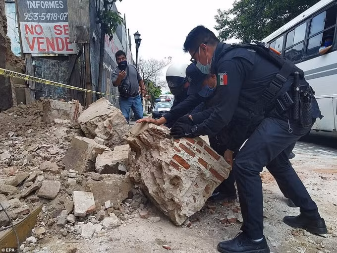 dong dat mexico a6