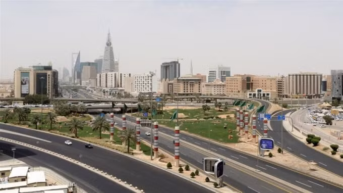 Saudi Arabia dỡ bỏ một phần lệnh giới nghiêm. Ảnh: Al Jazeera.