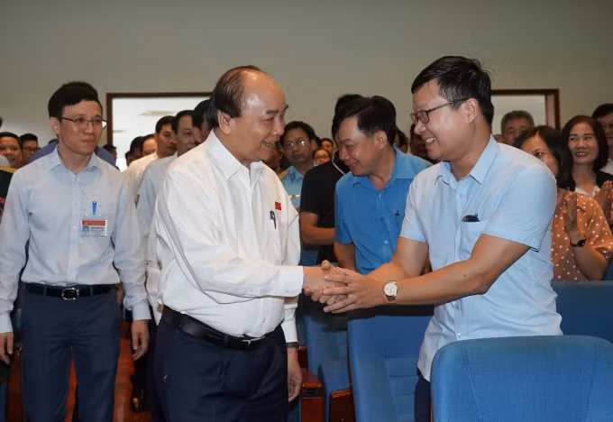 Thủ tướng Nguyễn Xuân Phúc với cử tri quận Ngô Quyền, thành phố Hải Phòng. Ảnh: VGP