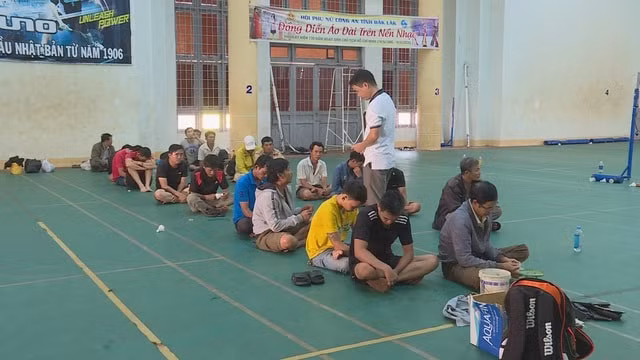 23 đối tượng bị cơ quan công an tạm giữ để điều tra và làm rõ vụ việc.