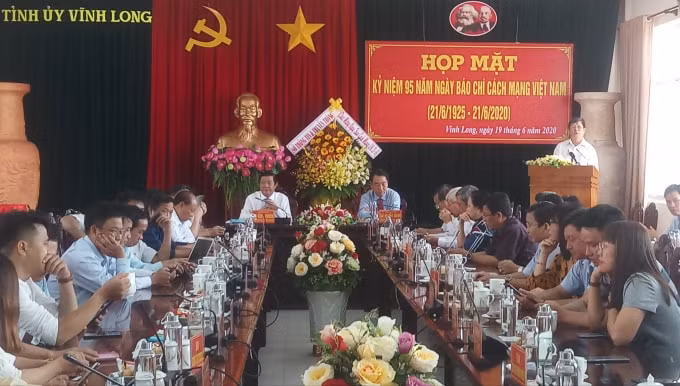 Quang cảnh buổi họp mặt kỷ niệm 95 năm ngày Báo chí cách mạng Việt Nam. (Ảnh: Minh Luân)
