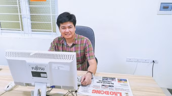 Nhà báo Hoàng Lâm – Tổng Thư ký tòa soạn báo Lao động, Thư ký Chi hội báo Lao động.
