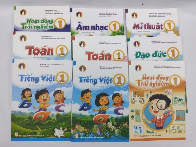 Các nội dung về bình đẳng giới được lồng ghép trong sách giáo khoa lớp 1 (ảnh TL).