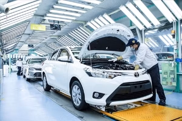 Quy định giảm 50% phí trước bạ ô tô sản xuất, lắp ráp trong nước chính thức có hiệu lực từ ngày 28/6