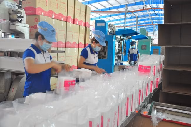 Gần 9.000 người lao động bị ảnh hưởng, mất việc làm vì dịch Covid-19. Ảnh TL.
