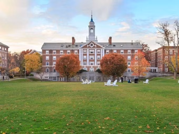Đại học Harvard bị điều tra vì che giấu các khoản tài chính từ nước ngoài. Ảnh: HARVARD
