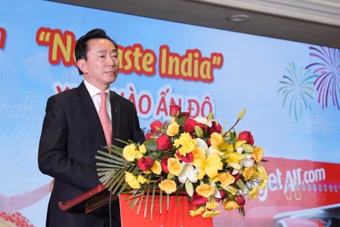 Đại sứ Việt Nam tại Ấn Độ Phạm Sanh Châu chúc mừng Vietjet và ghi nhận những nỗ lực của hãng trong phát triển mối quan hệ hợp tác giữa hai quốc gia Việt Nam - Ấn Độ.