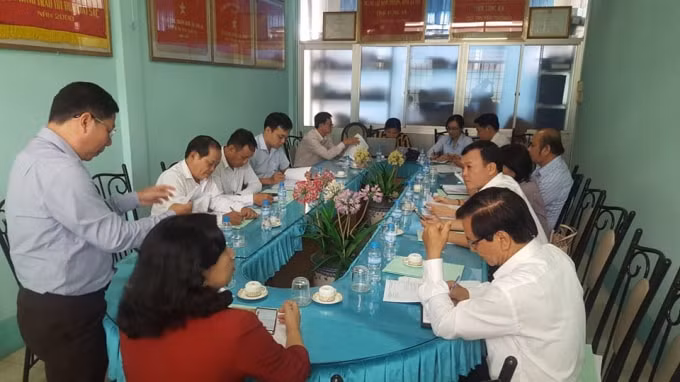 Quang cảnh buổi làm việc.