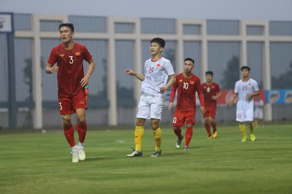 Lần tập trung này là cữ dượt bổ ích cho các cầu thủ hướng đến SEA Games 30. Ảnh: VFF
