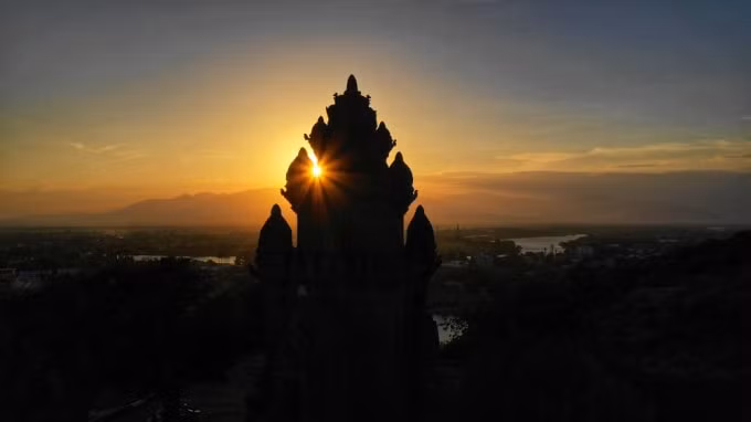 Phan Rang - Tháp Chàm đã thực sự sôi động, thu hút du khách