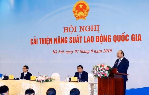 Thủ tướng Nguyễn Xuân Phúc phát biểu tại Hội nghị. Ảnh: TTXVN