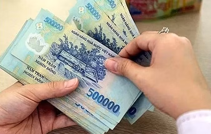 Các chuyên gia lao động cho rằng, việc cho phép trả lương lũy tiến làm thêm giờ là một xu hướng phù hợp nhằm hạn chế doanh nghiệp huy động người lao động làm thêm giờ. (Ảnh minh họa)