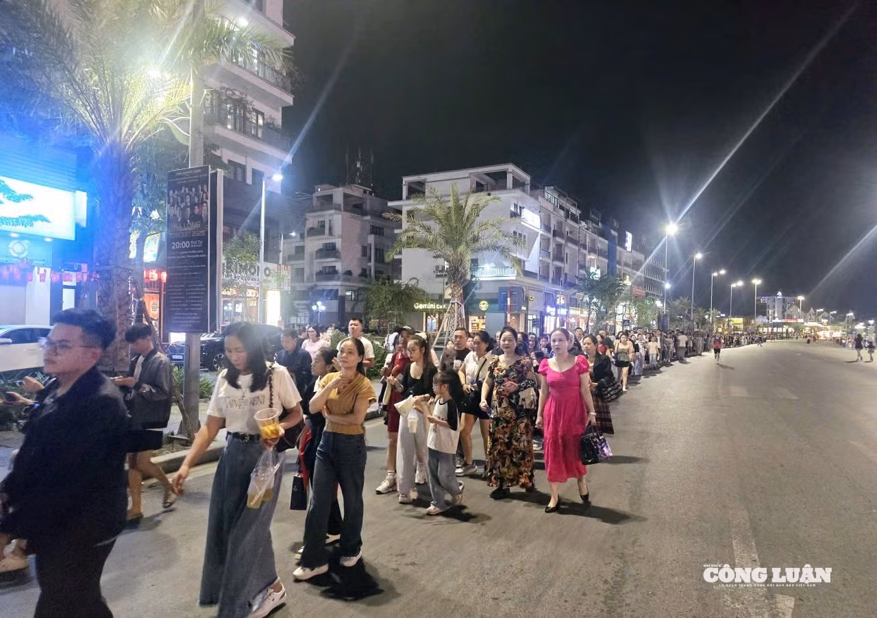 anh-1-ha-long-concert-2025.jpg
